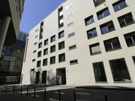 Büro- und Geschäftsgebäude, Eingangsbereich